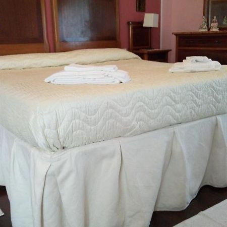 Corte Posta B&B - Parcheggio E Bagno In Camera Mantua Buitenkant foto