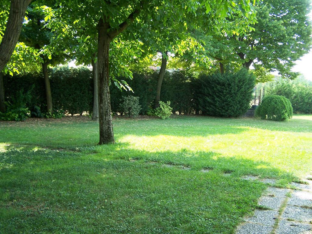 Corte Posta B&B - Parcheggio E Bagno In Camera Mantua Buitenkant foto