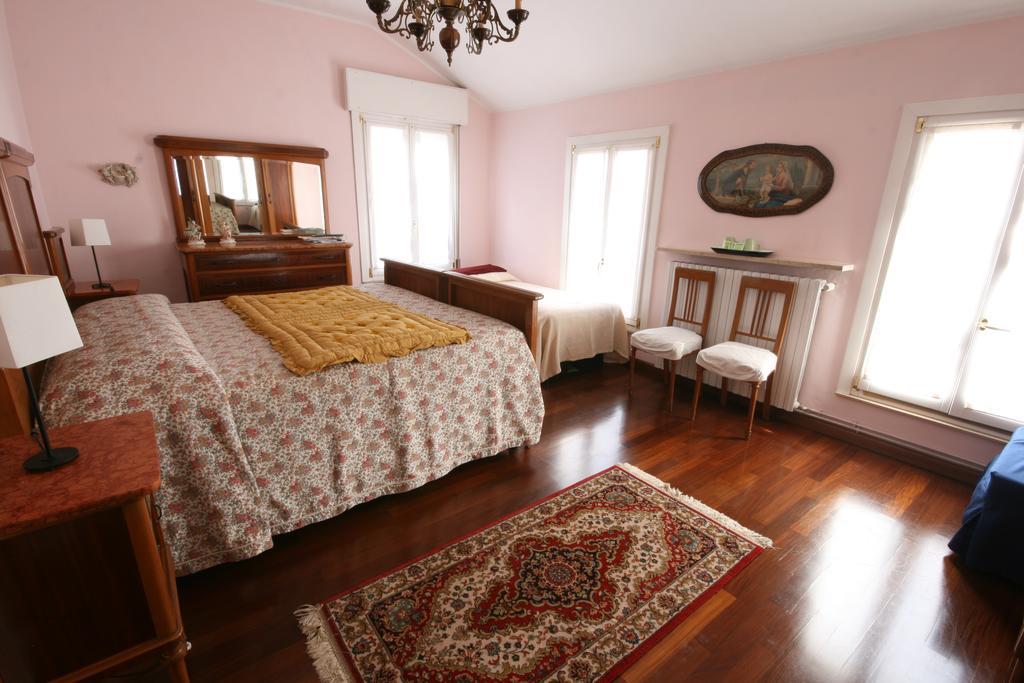 Corte Posta B&B - Parcheggio E Bagno In Camera Mantua Kamer foto