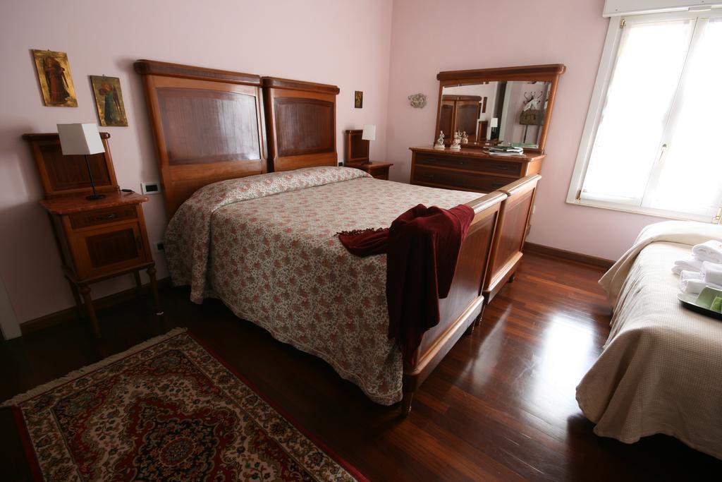 Corte Posta B&B - Parcheggio E Bagno In Camera Mantua Kamer foto