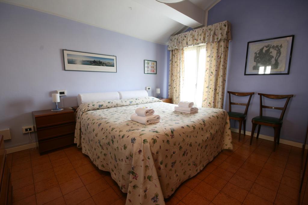 Corte Posta B&B - Parcheggio E Bagno In Camera Mantua Kamer foto